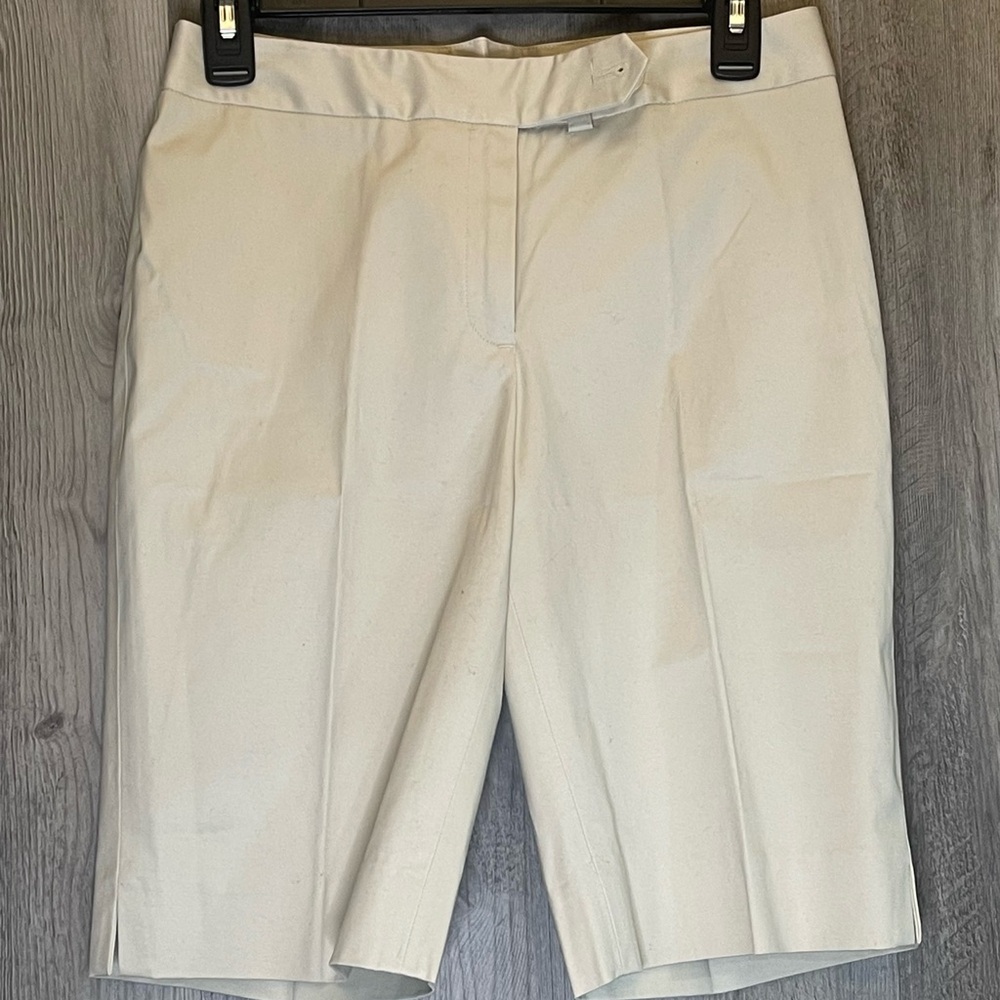 Jones New York Signature Petite Stretch Shorts